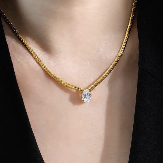 Snake Bone Chain Necklace with Heart-Shaped Diamond