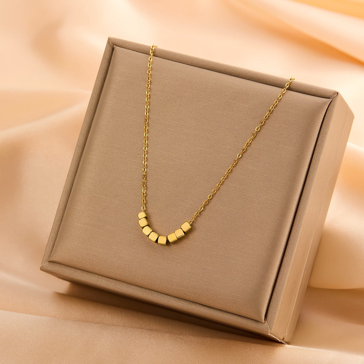 14K Gold Pendant Necklace