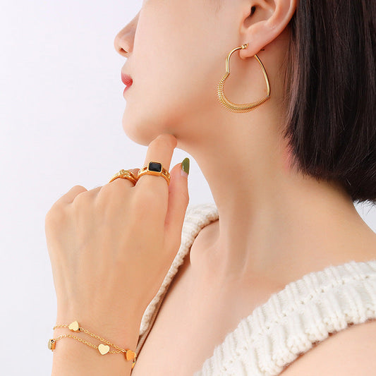 Loire Vintage 18K Gold Heart Hoops