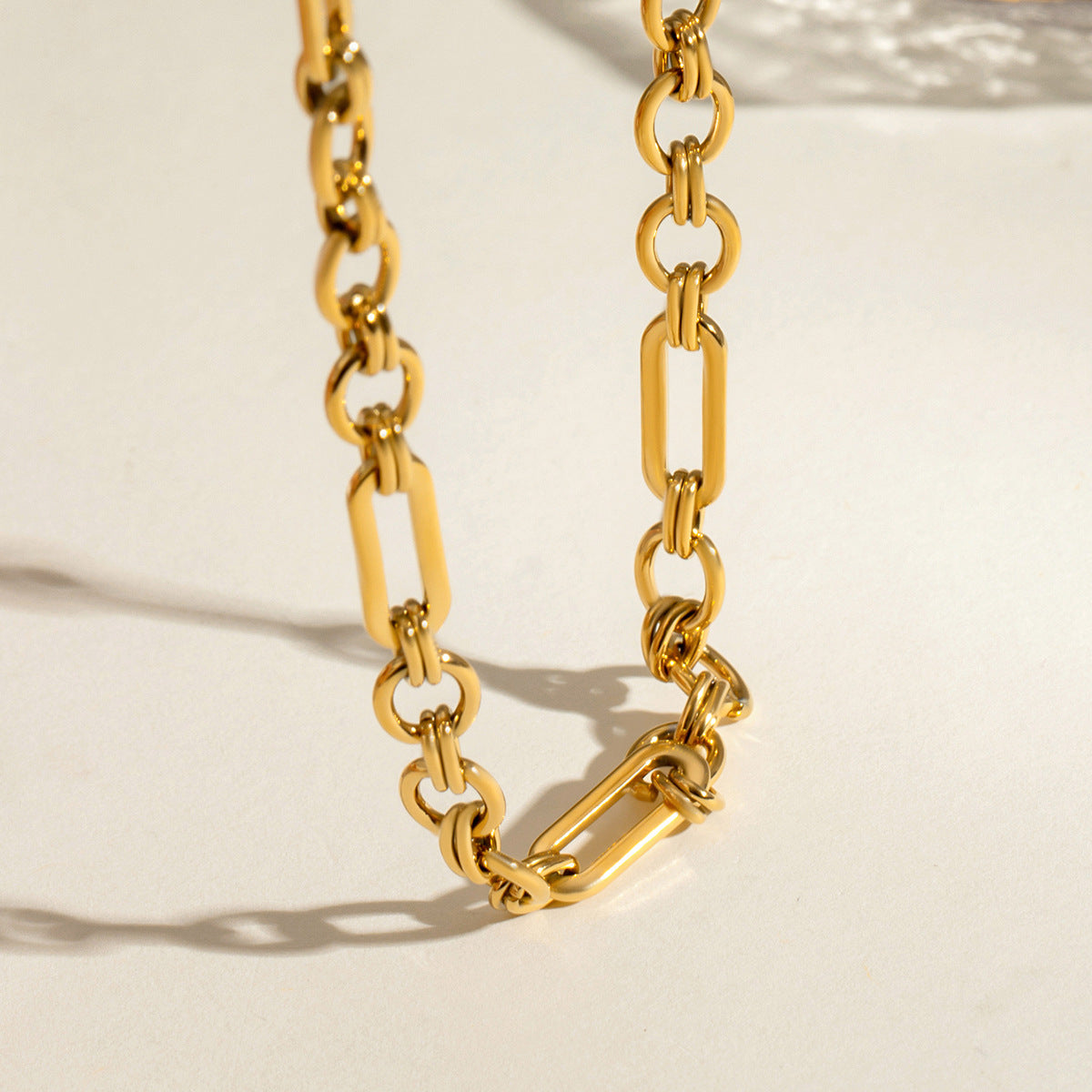 Everyday Chunky Gold Chain Necklace – Seamless Clasp Design