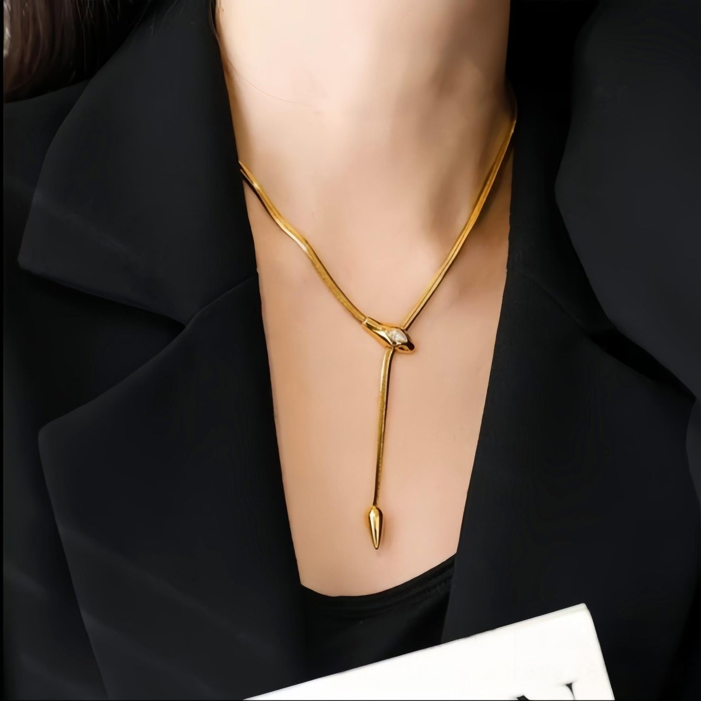 14K Gold Snake Diamond Collarbone Necklace