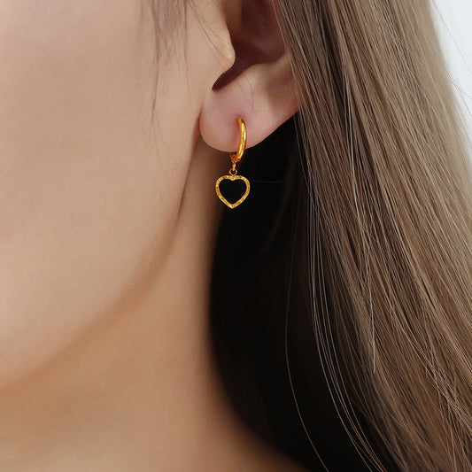 Midnight Noir 18K Gold Heart Earrings