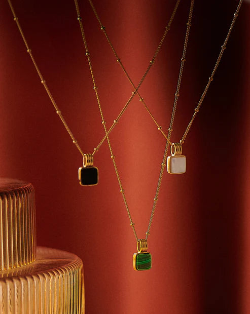 Mother of Pearl Bobble Chain Necklace – Square Pendant with Ridge Link