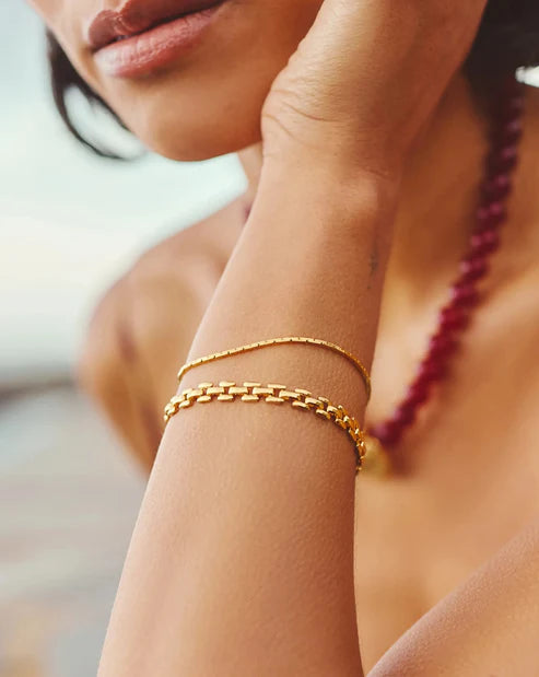 Vintage Watch Strap Chain Bracelet – Gold-Tone Statement Piece