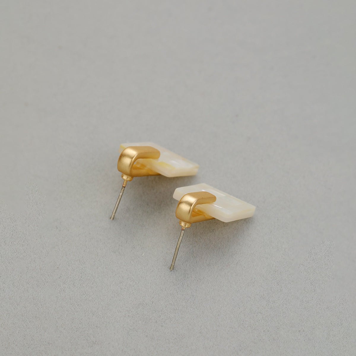 14K Gold Mother of Pearl Square Earrings
